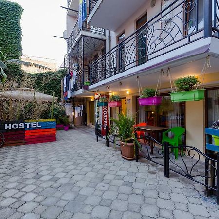 Batumi Surf Hostel Dış mekan fotoğraf